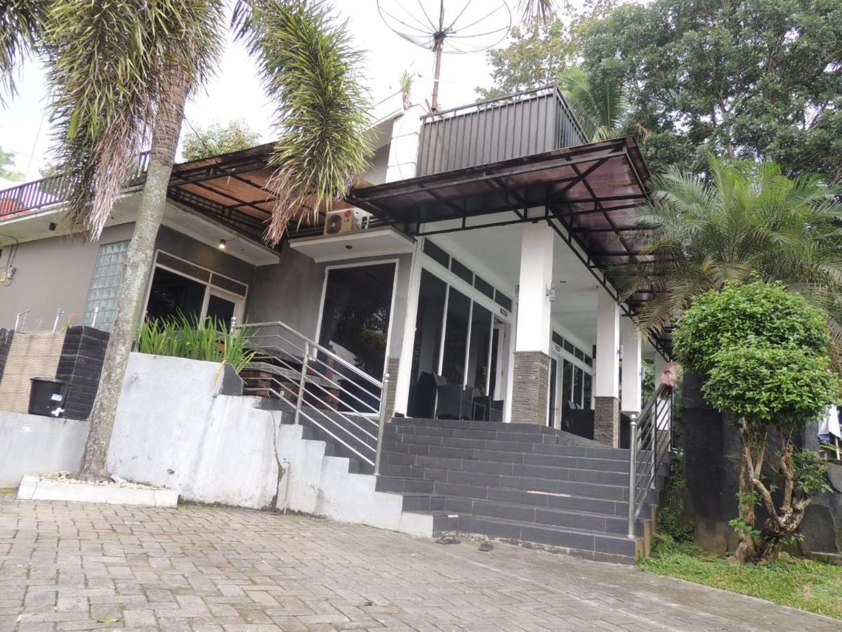 Oase Van Java Salatiga Luaran gambar