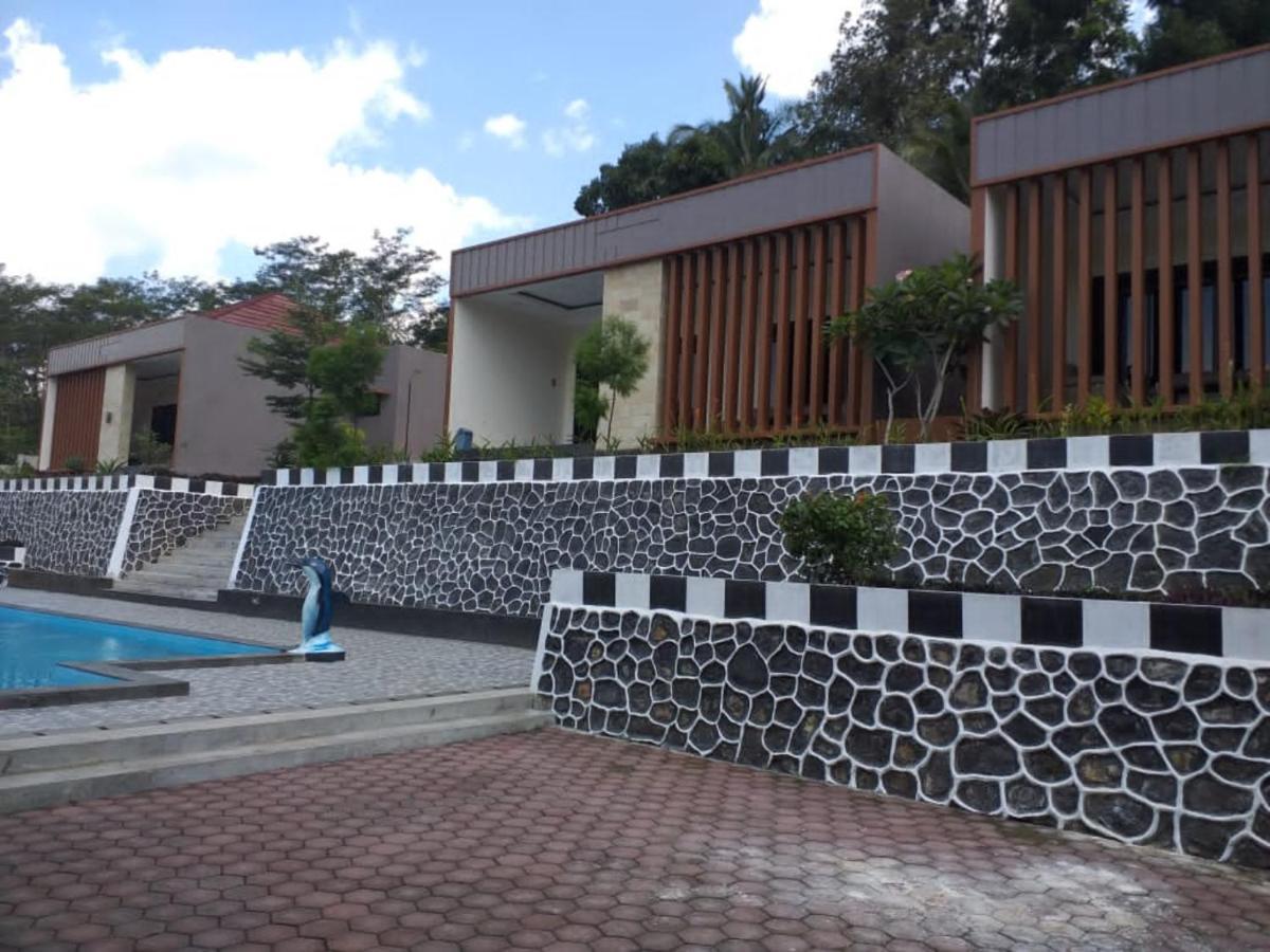 Oase Van Java Salatiga Luaran gambar
